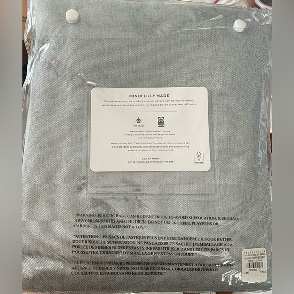 Pottery Barn Peace & Quiet Noise-Reducing Blackout Curtain in Chambray 50x108 - Picture 8 of 10